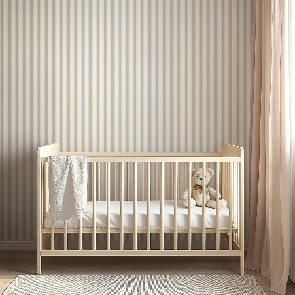 Curt Minimalist Striped Wallpaper in Beige, White, and Grey