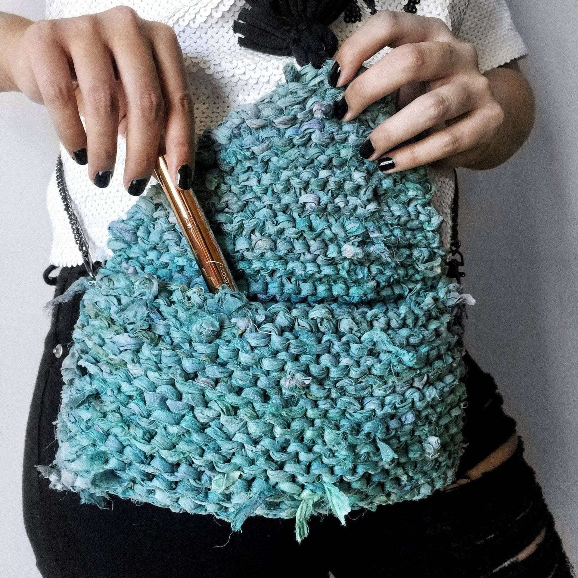 Bohemian Sari Silk Tasseled Clutch Pattern – Teal and Blue
