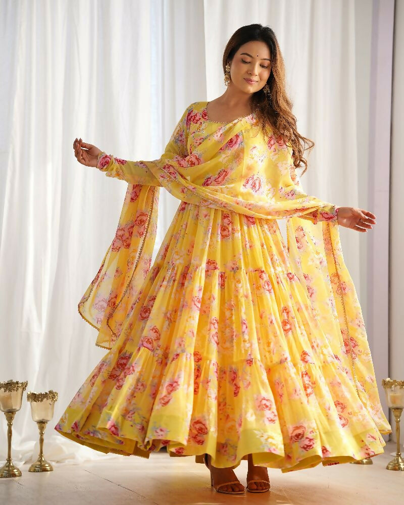 Yellow Georgette Kurta Set with Intricate Sequence Embroidery