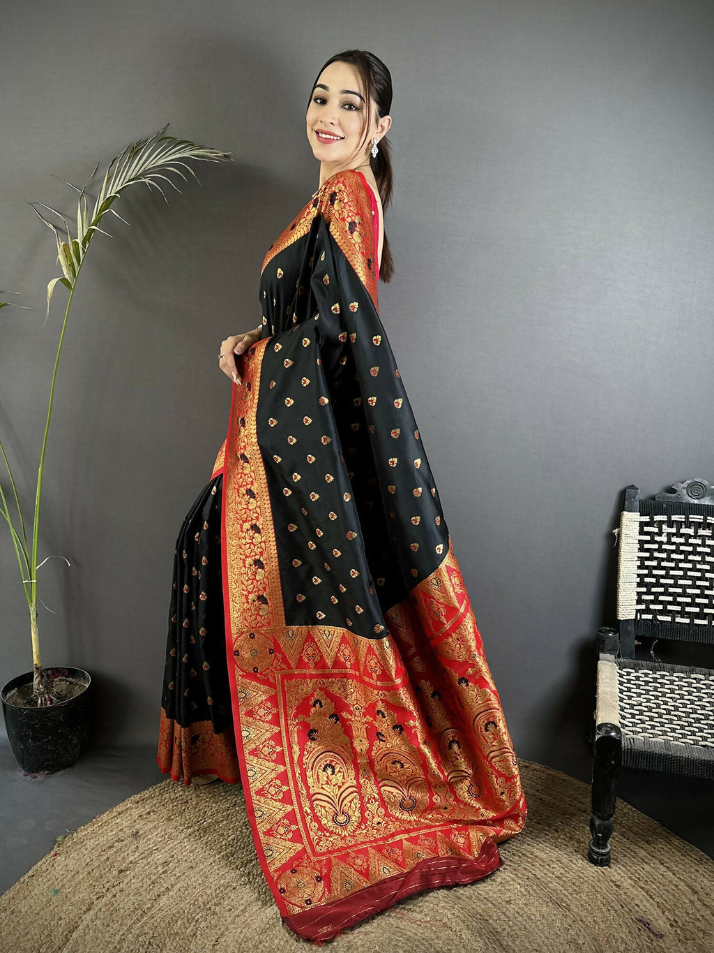 Black Soft Silk Banarasi Saree with Intricate Motifs