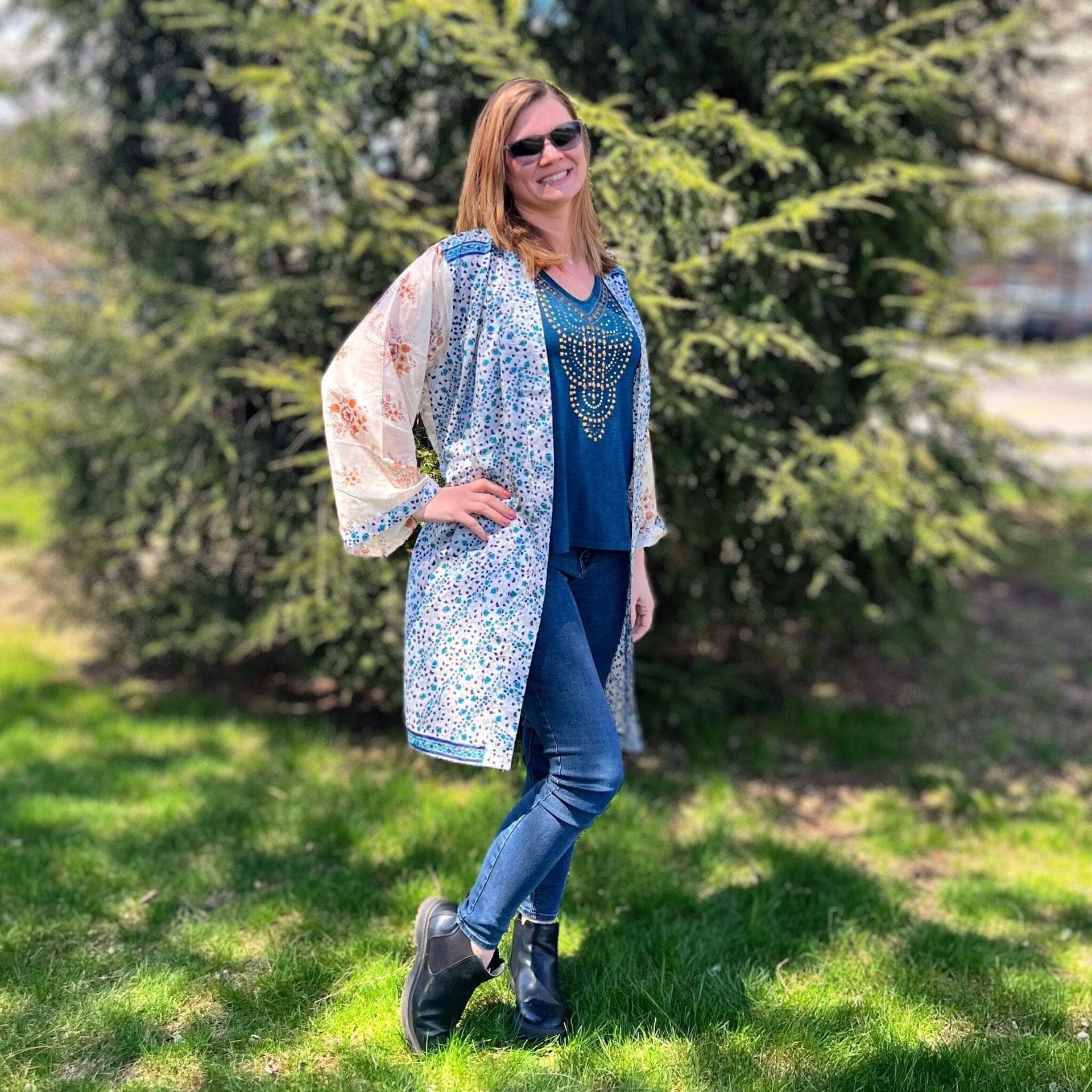 The Charlotte Short Sari Robe: Artisan Loungewear for Relaxation