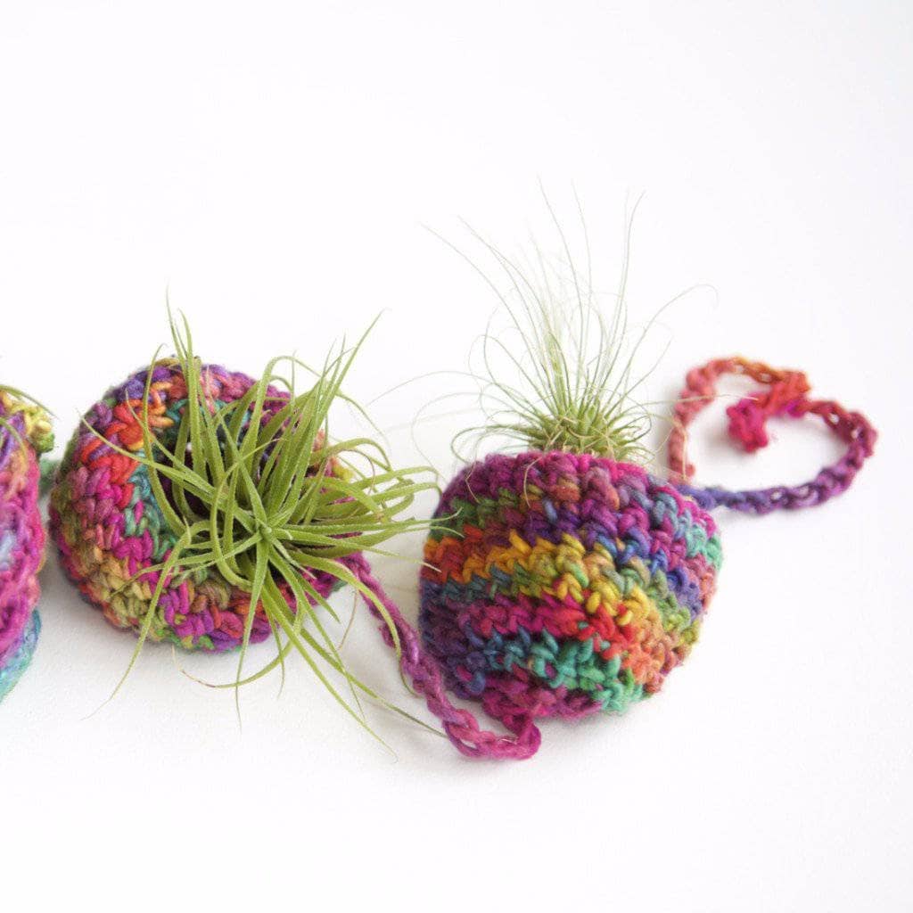 Tiered Air Plant Hanger Knitting and Crochet Pattern