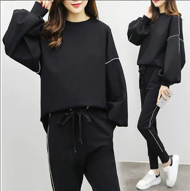 Women's Sporty Two-Piece Set with Hoodie and Joggers