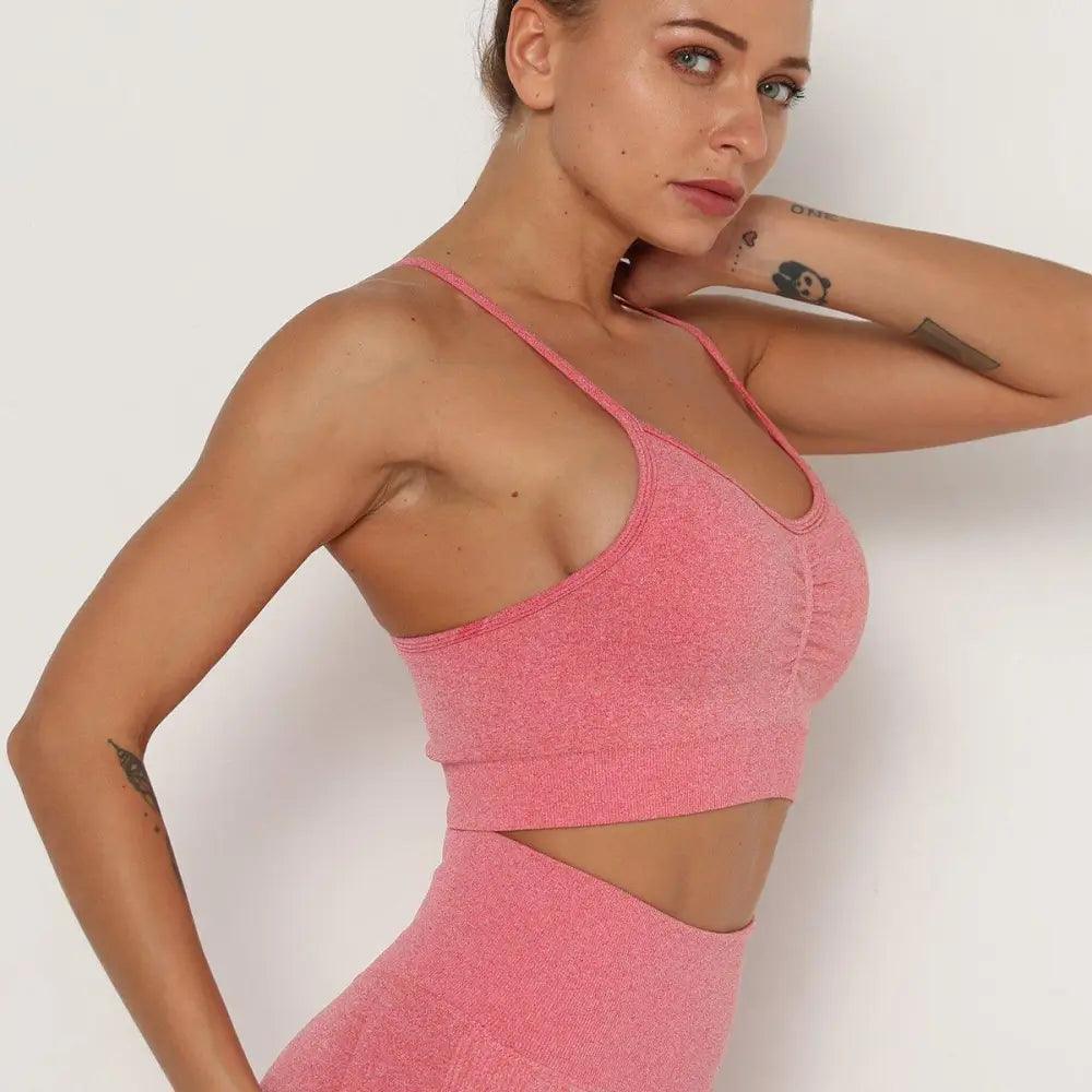 Seamless Scoop Neck Cropped Sports Bra - Fitted Athletic Gym Top