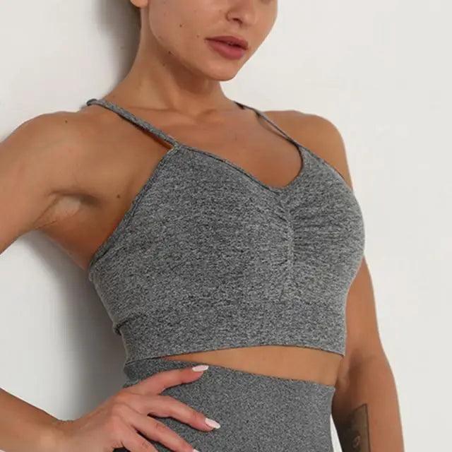 Seamless Scoop Neck Cropped Sports Bra - Fitted Athletic Gym Top