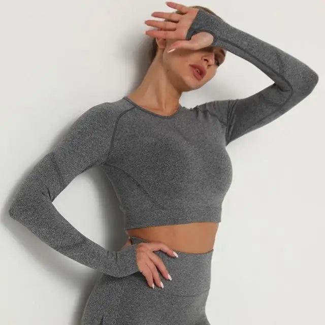 Seamless Scoop Neck Cropped Sports Bra - Fitted Athletic Gym Top