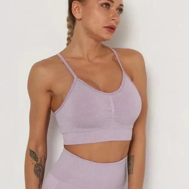 Seamless Scoop Neck Cropped Sports Bra - Fitted Athletic Gym Top