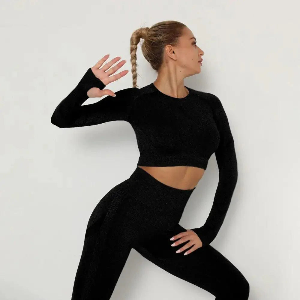 Seamless Scoop Neck Cropped Sports Bra - Fitted Athletic Gym Top