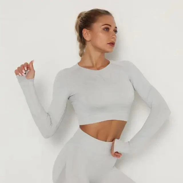 Seamless Scoop Neck Cropped Sports Bra - Fitted Athletic Gym Top