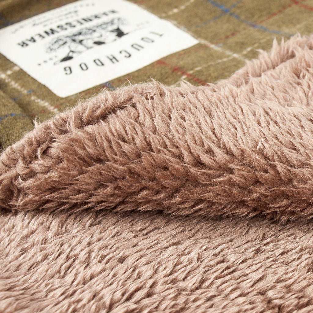 Touchdog ® 2-In-1 Windowpane Plaid Dog Jacket and Matching Reversible Dog Mat