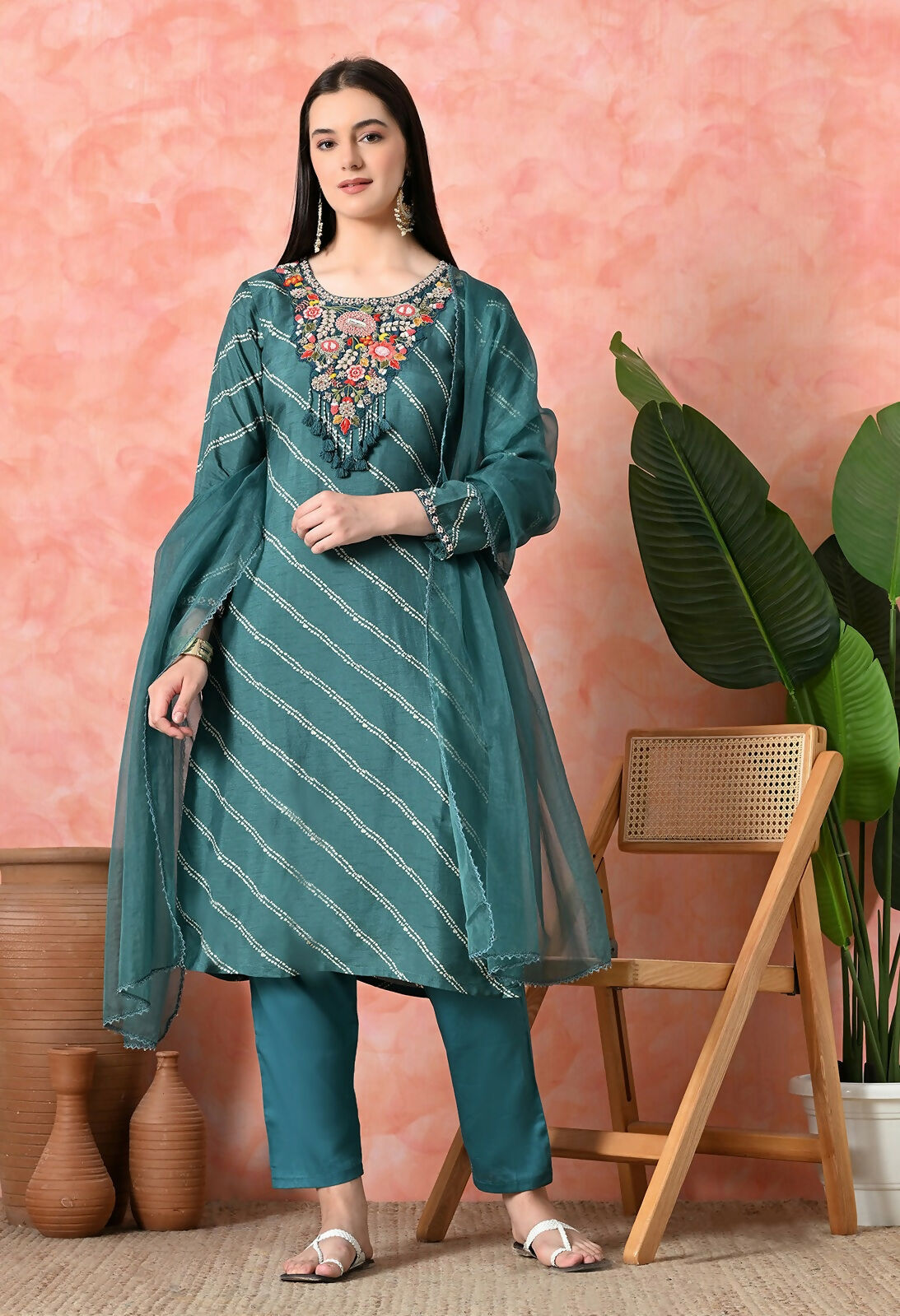 Green Pure Viscose Dola Kurta Set with Handwork and Jam Satin