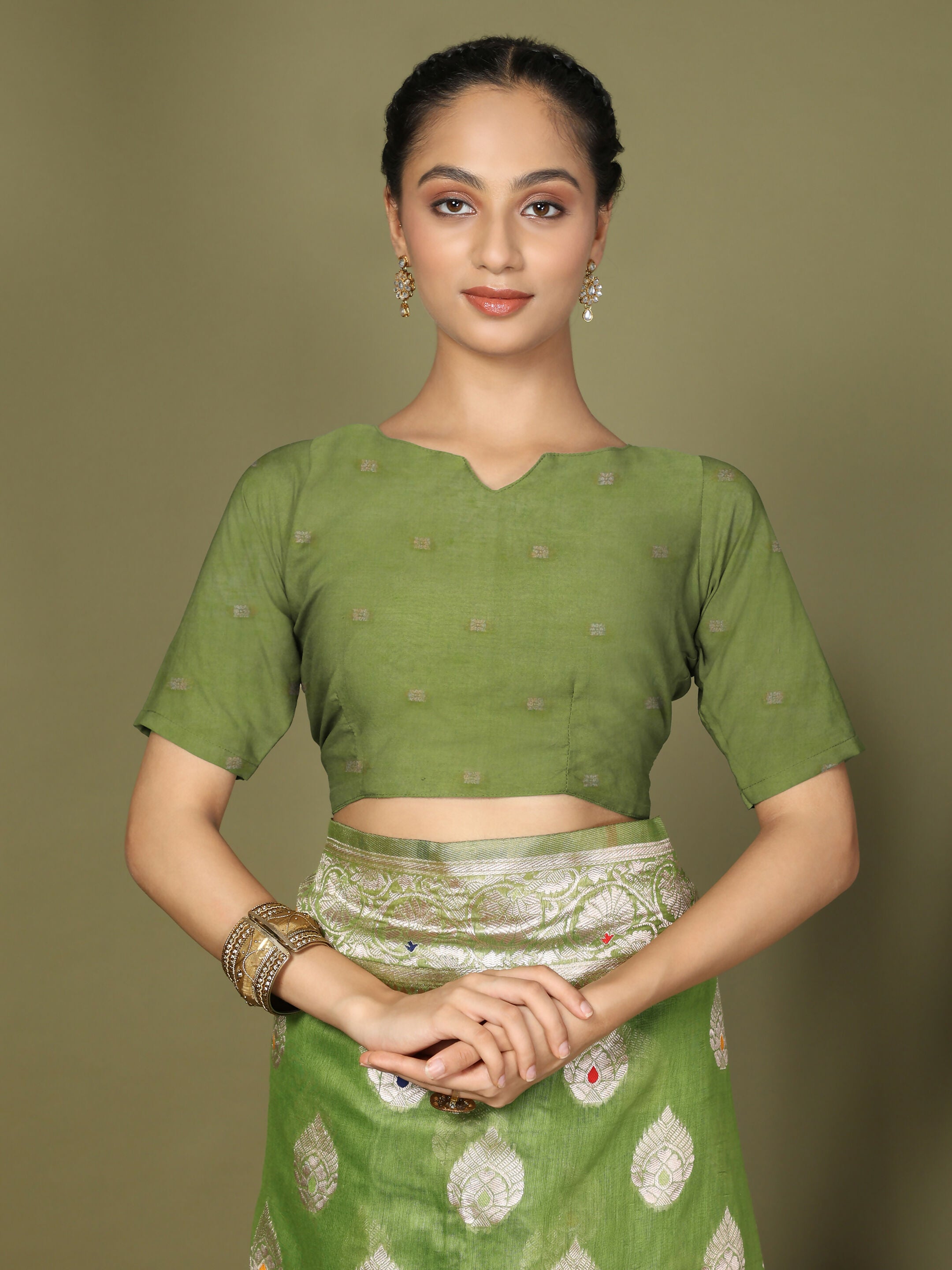 Elegant Green Linen Cotton Saree with Matching Blouse