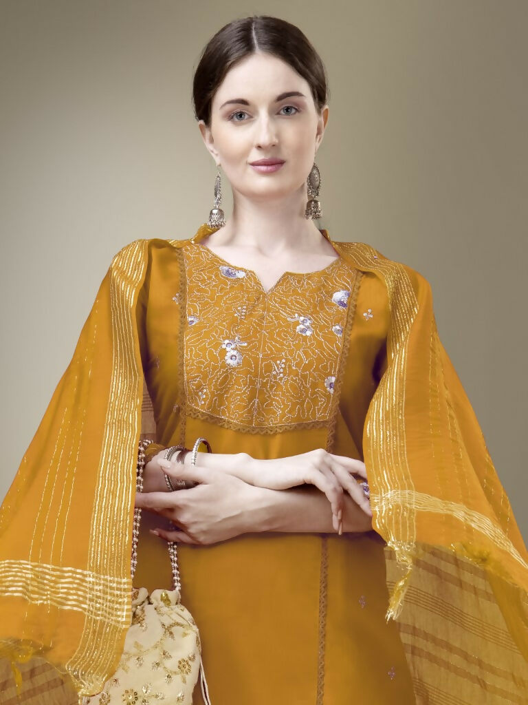 Women's Yellow Embroidered Cotton Blend Straight Kurta Set