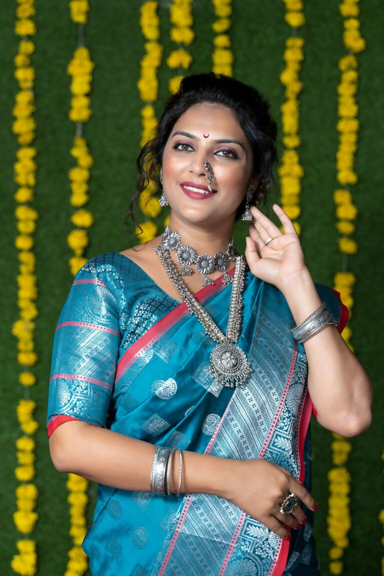 Teal Soft Handloom Silk Zari Woven Saree with Blouse