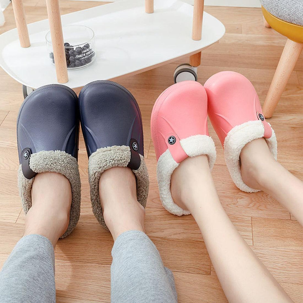 Plush Lined Winter Clogs: Unisex Modern Indoor & Outdoor Slippers