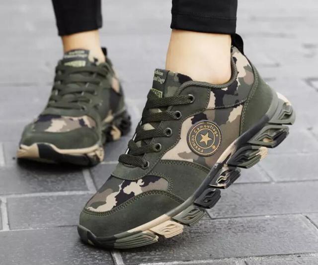 Unisex Camouflage Lightweight Sneakers - Breathable Outdoor Shoes