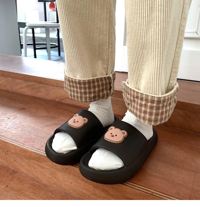 Unisex Thick-Sole Bear Beach Slides Non-Slip Pool Summer Sandals