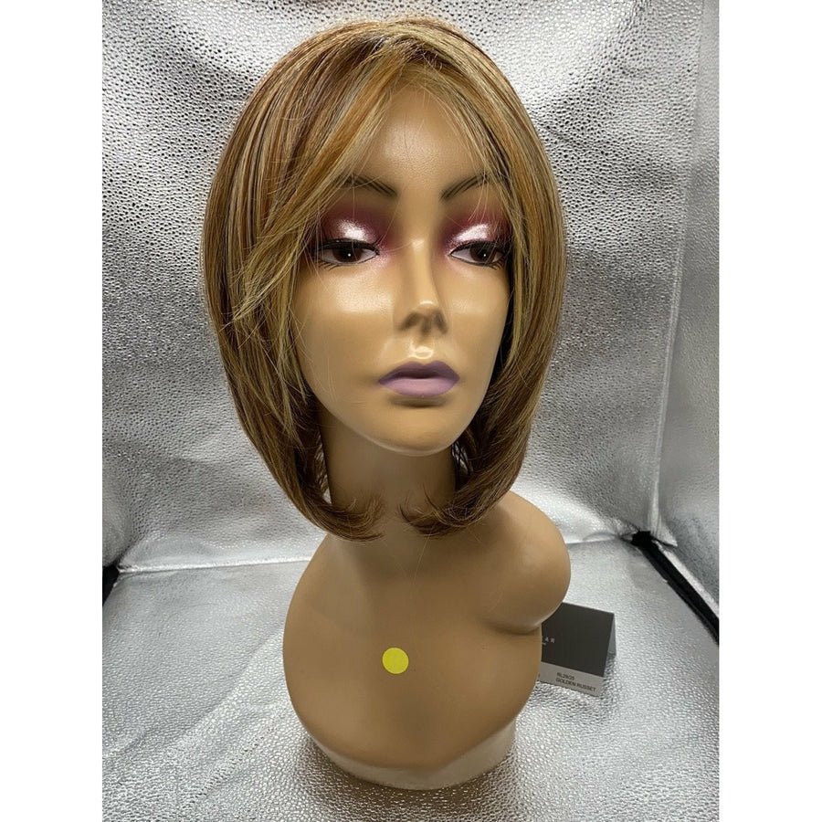 Upstage Wig: Natural Layered Cut in Multi-Tonal Brown and Blonde