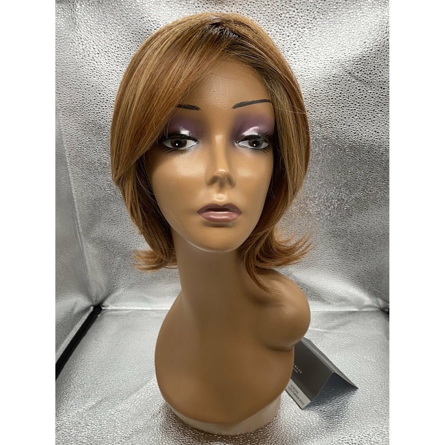 Upstage Wig: Natural Layered Cut in Multi-Tonal Brown and Blonde