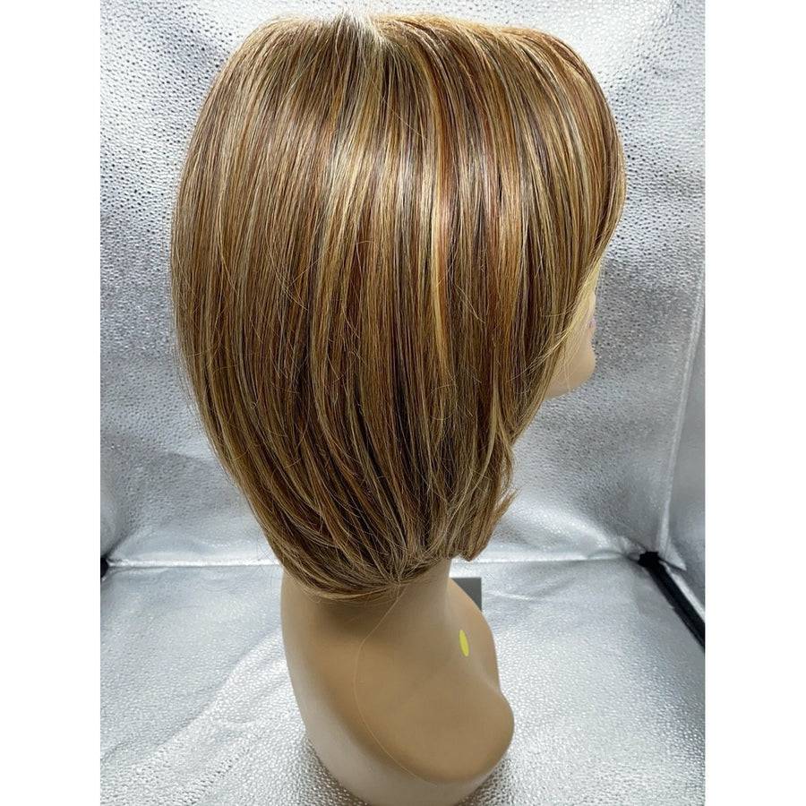 Upstage Wig: Natural Layered Cut in Multi-Tonal Brown and Blonde