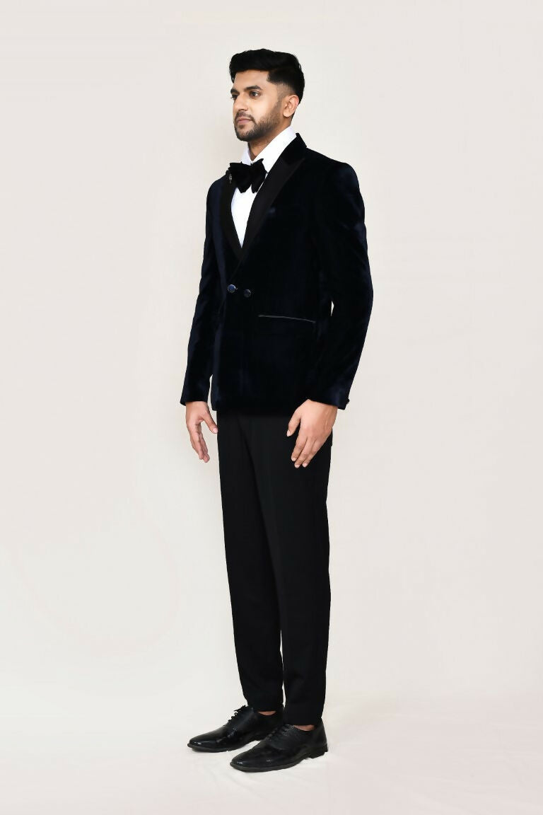 Men's Black Imported Polyester Suit: Coat, Shirt and Pant