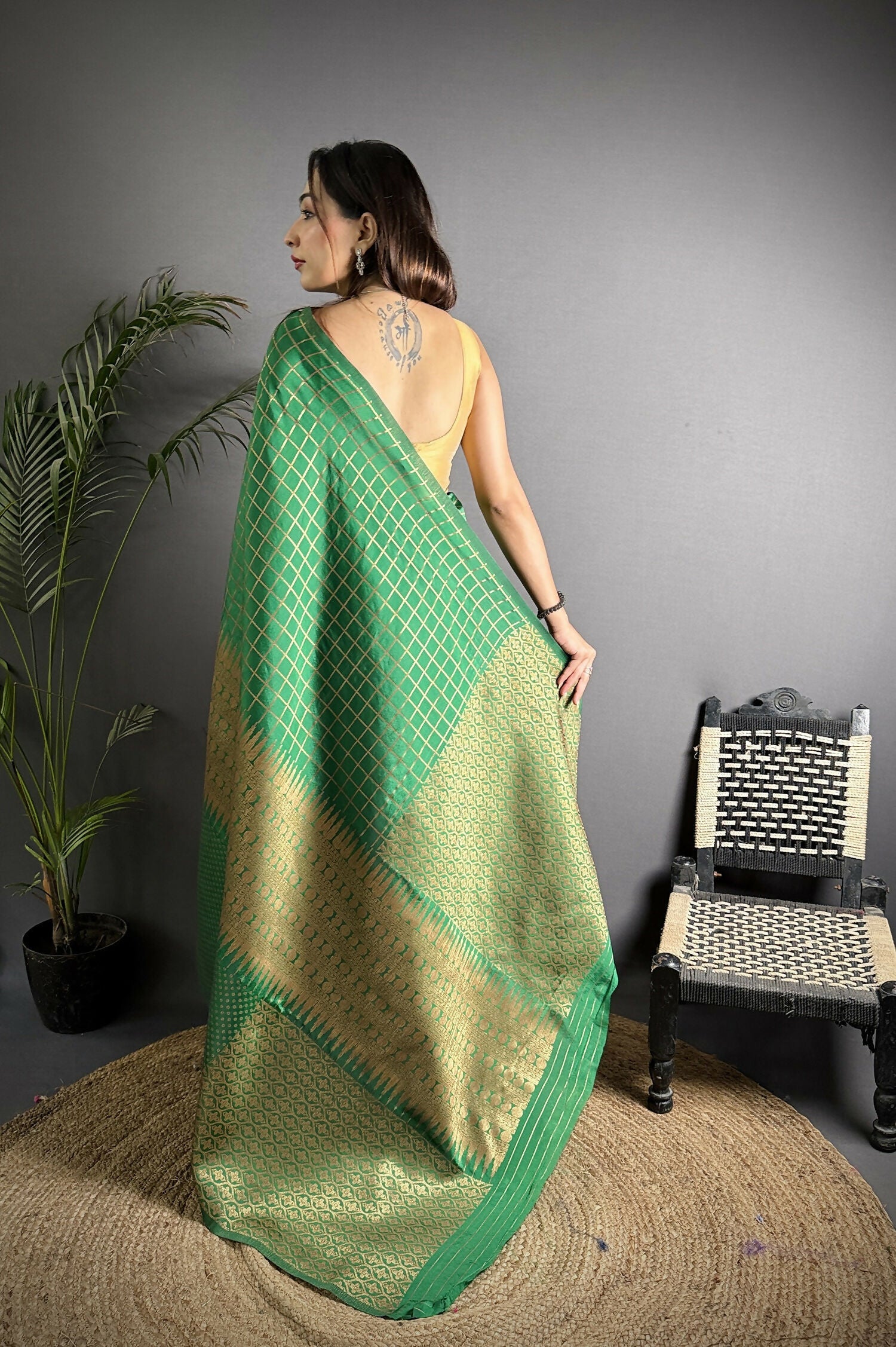 Emerald Green Banarasi Soft Lichi Silk Checks & Woven Saree