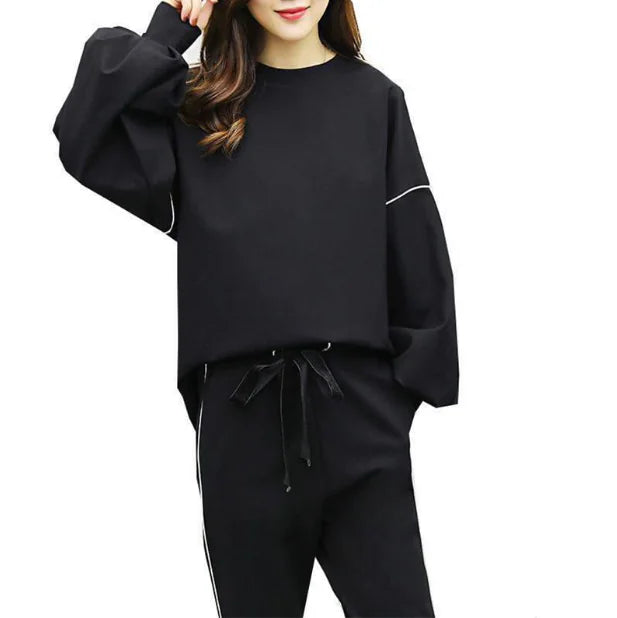 Women's Sporty Two-Piece Set with Hoodie and Joggers