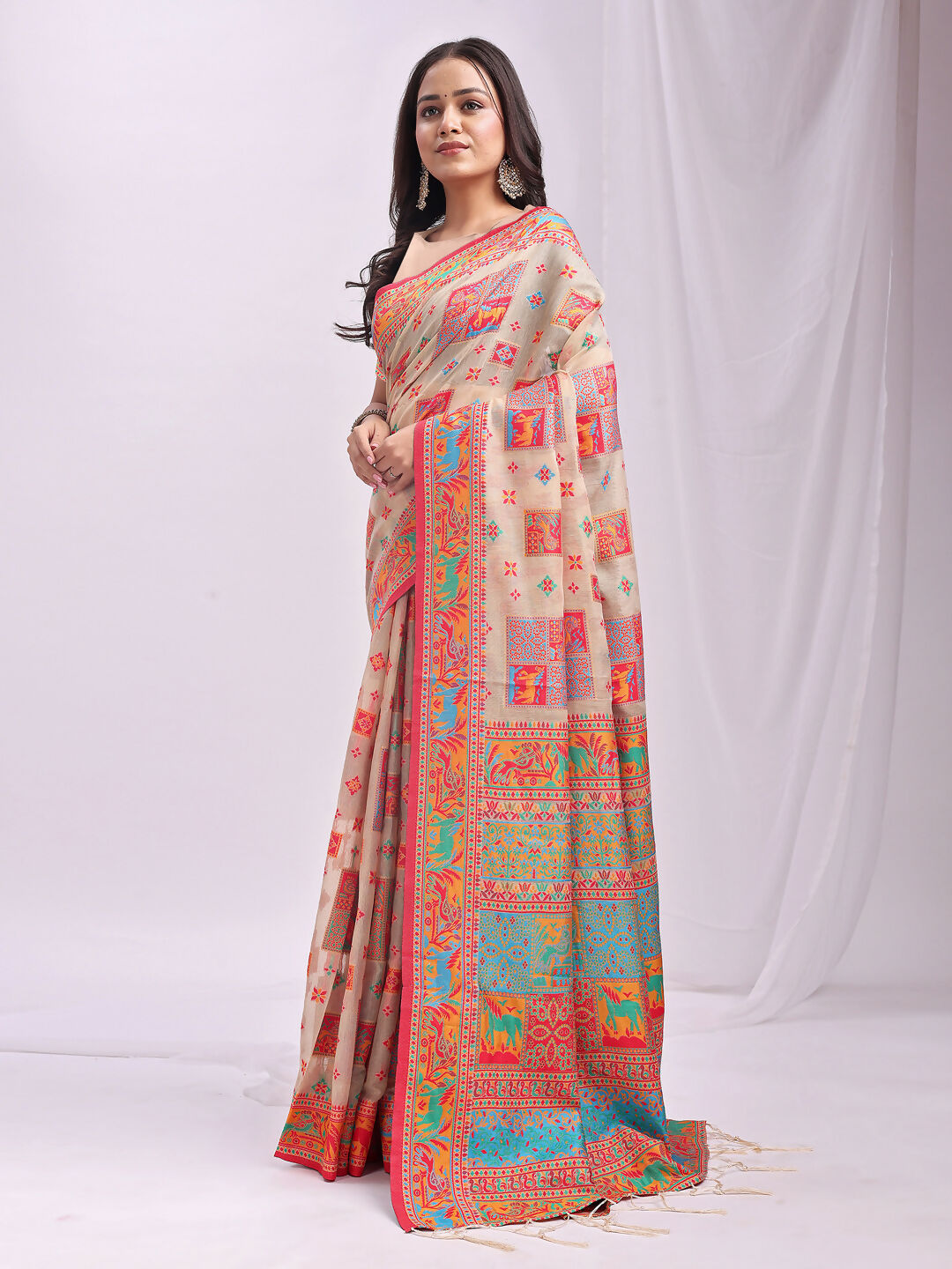 Off White Linen Cotton Saree with Matching Blouse Piece