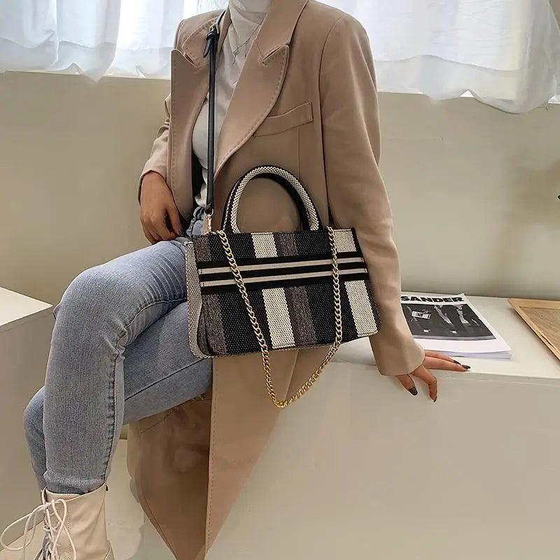 Vintage Style Canvas Large Capacity Shoulder & Crossbody Bag