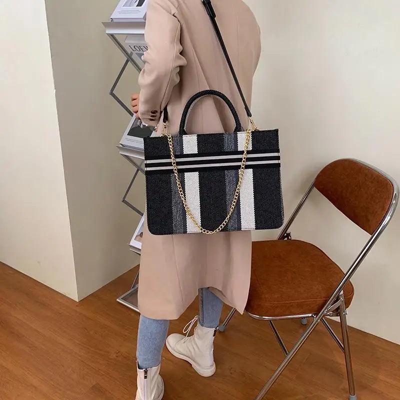 Vintage Style Canvas Large Capacity Shoulder & Crossbody Bag