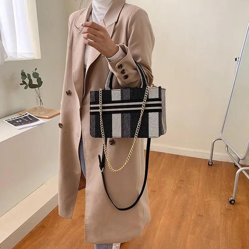 Vintage Style Canvas Large Capacity Shoulder & Crossbody Bag