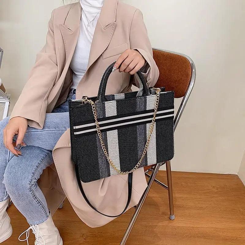 Vintage Style Canvas Large Capacity Shoulder & Crossbody Bag