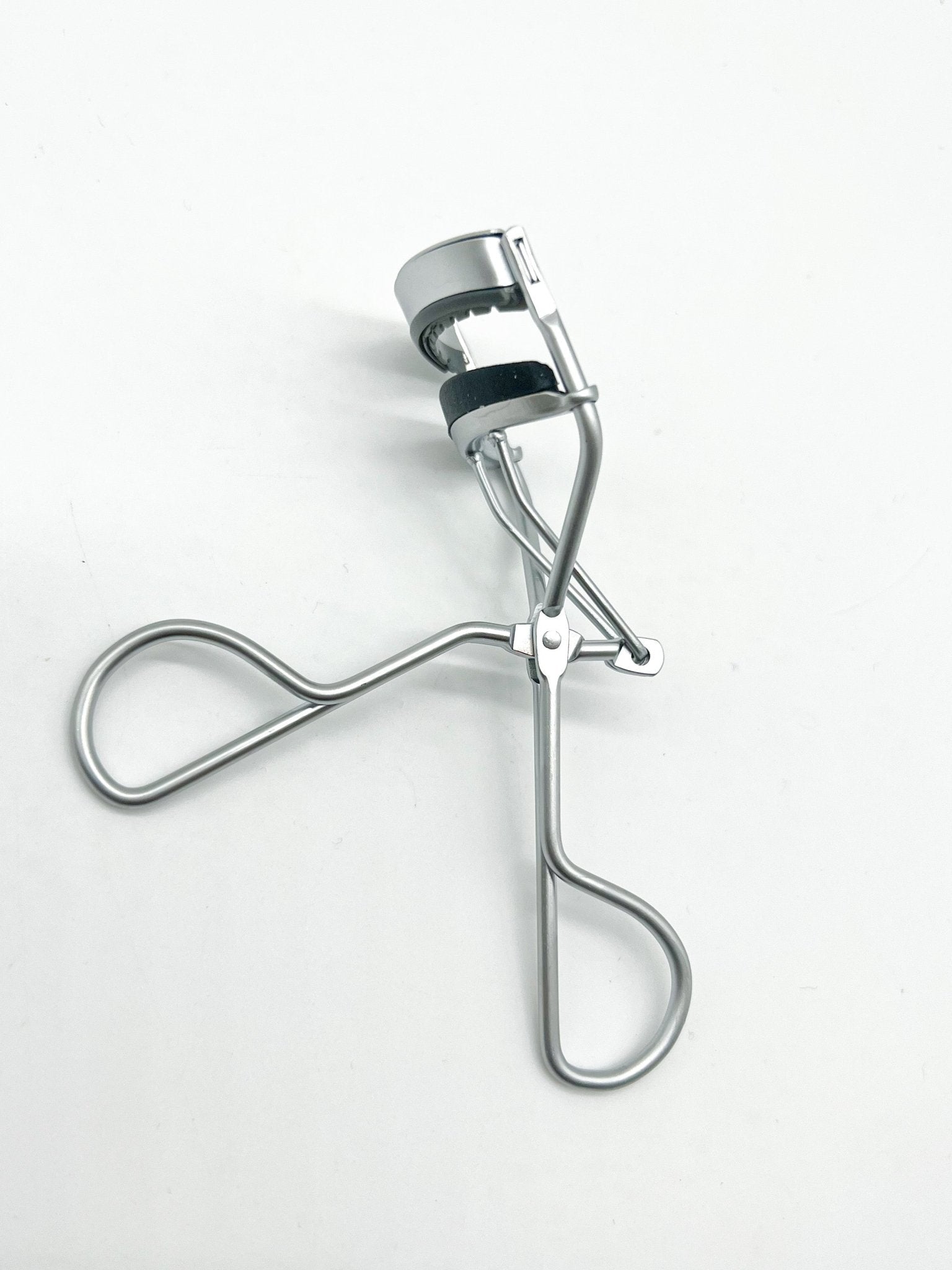 VIP 3D Eyelash Curler for Captivating Wide-Eyed Looks