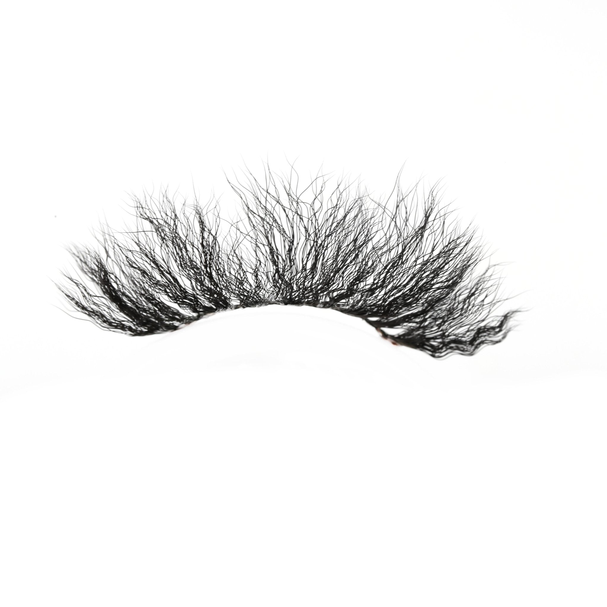 VIP Kinky Curl Lashes - Dramatic Volume & Natural Curly Pattern
