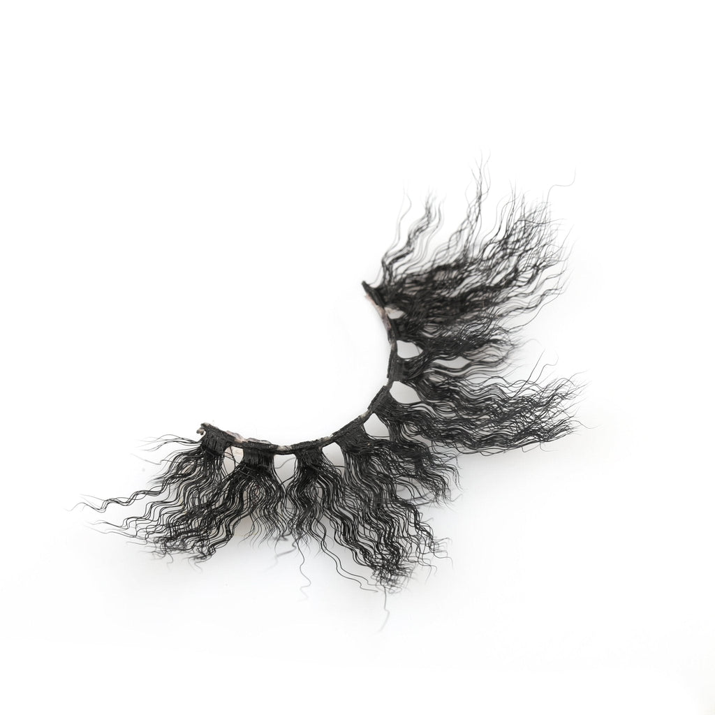 VIP Kinky Curl Lashes - Dramatic Volume & Natural Curly Pattern