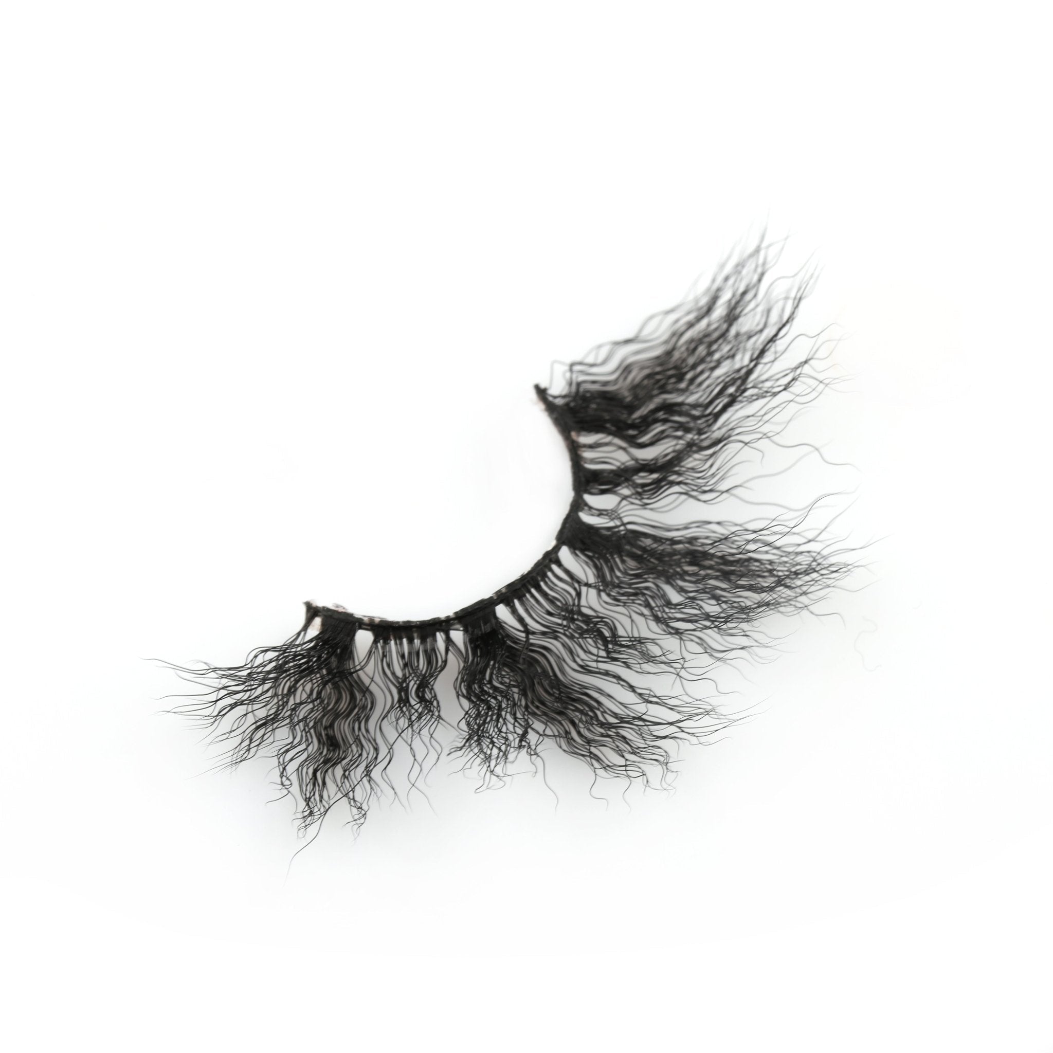 VIP Kinky Curl Lashes - Dramatic Volume & Natural Curly Pattern