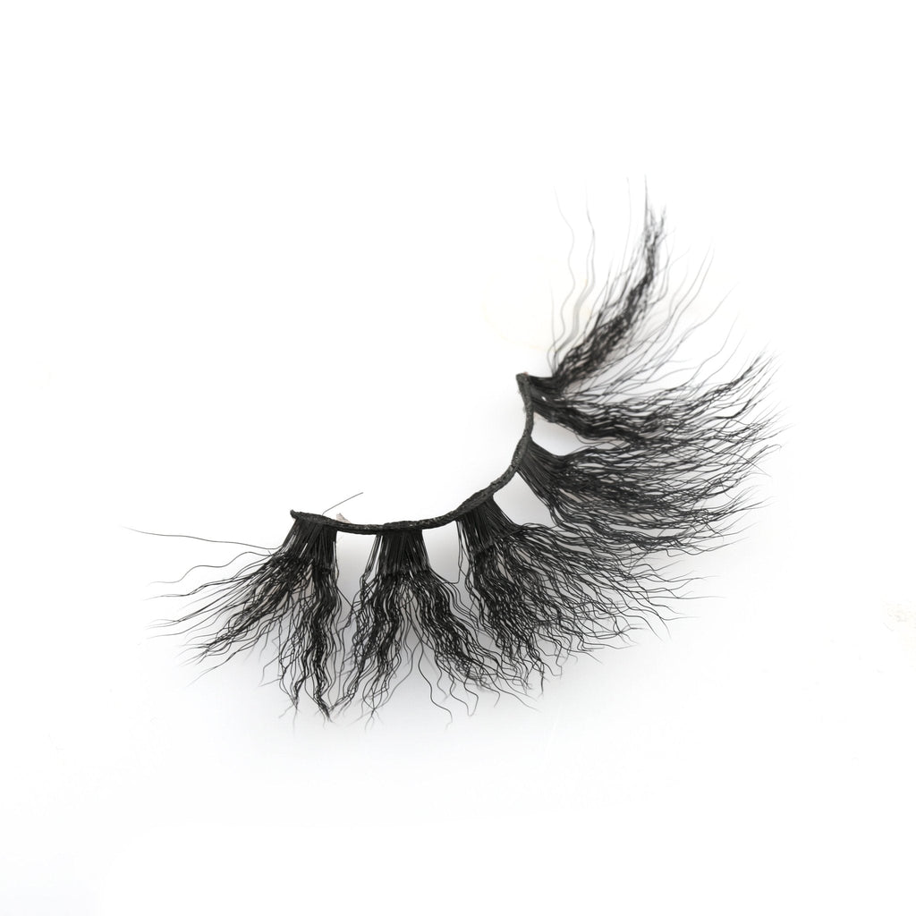 VIP Kinky Curl Lashes - Dramatic Volume & Natural Curly Pattern
