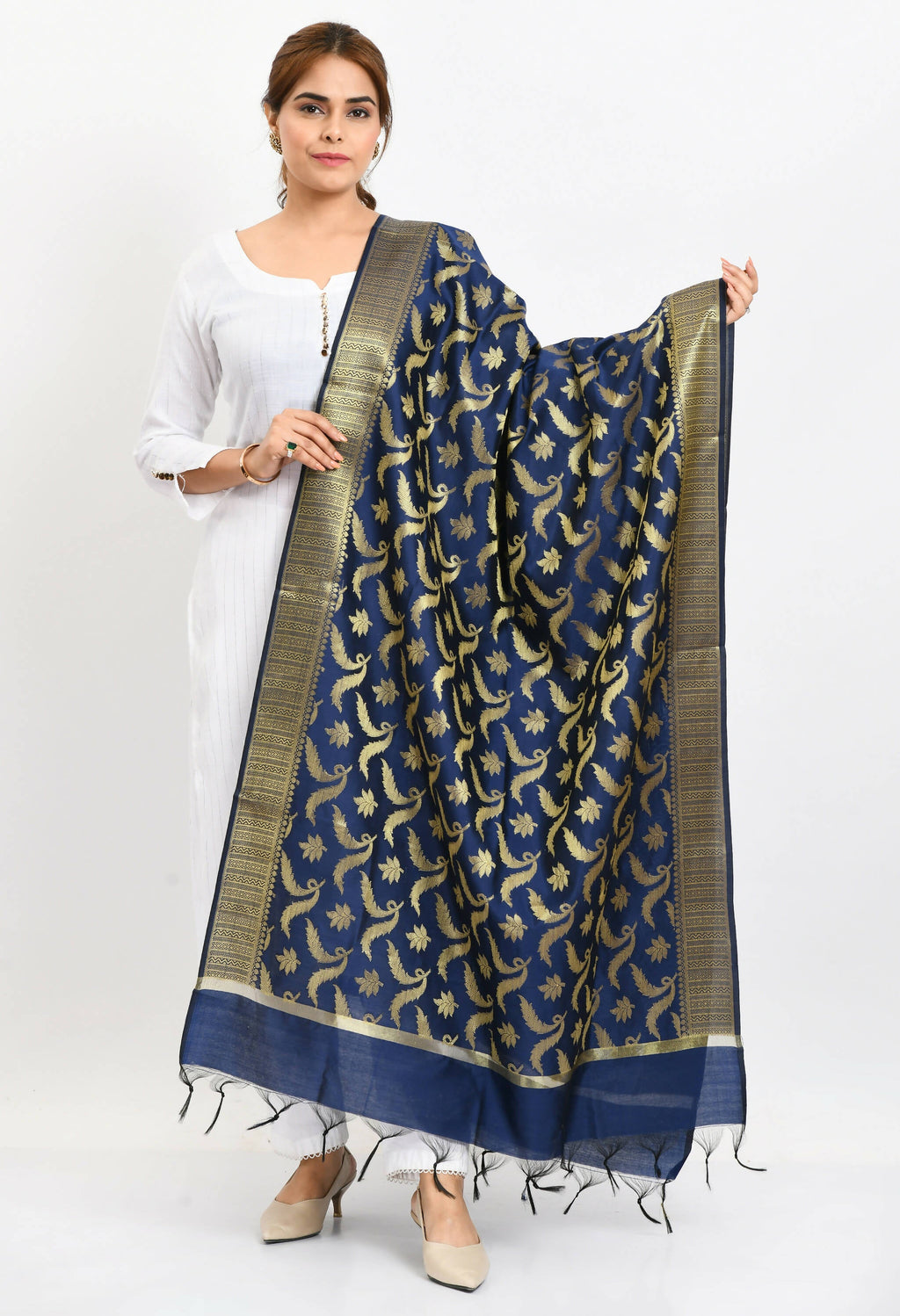 Navy blue Banarasi silk dupatta with intricate floral woven design