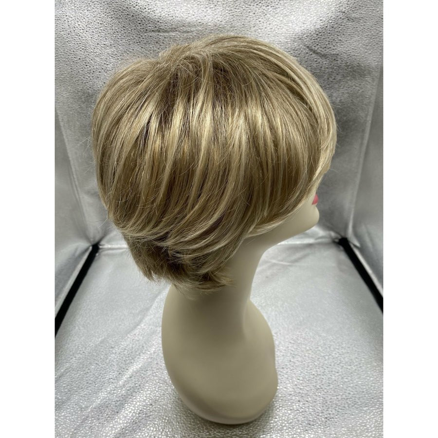 Voltage Short Layered Wig