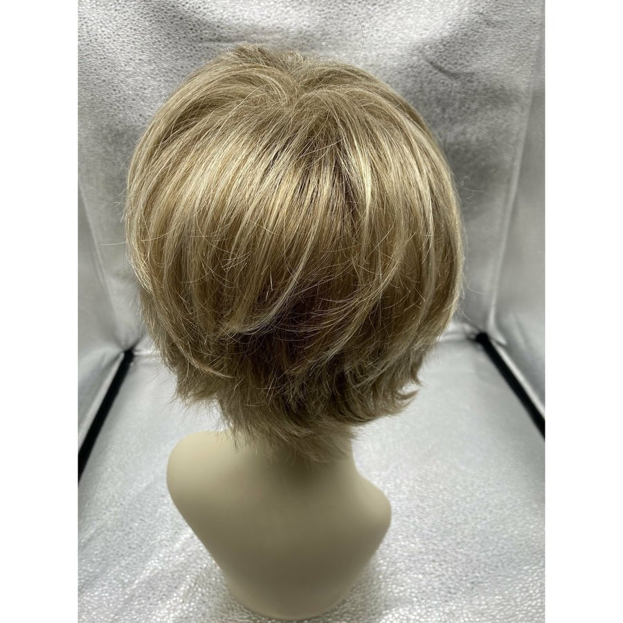 Voltage Short Layered Wig