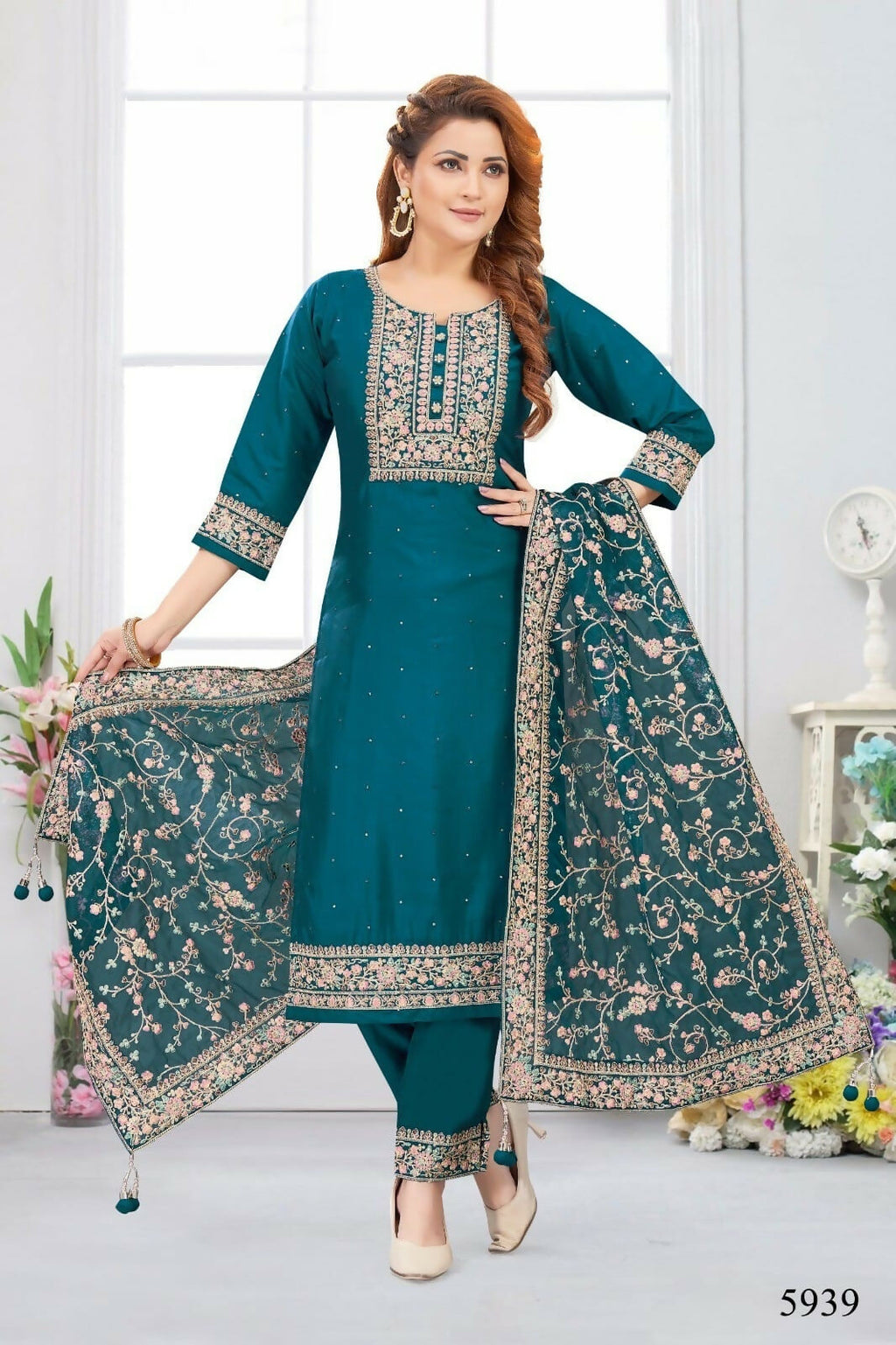 Blue Chinon Silk Kurta Set 3-Piece Ensemble