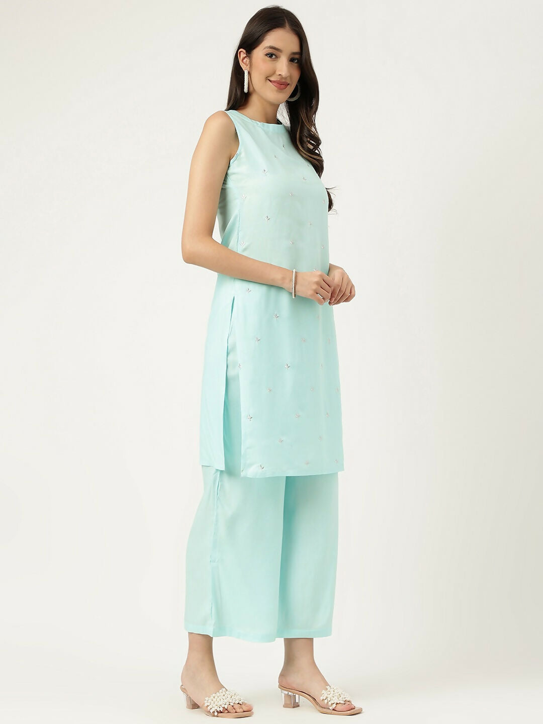 Blue Straight Kurta and Bottom Set with Intricate Embroidery