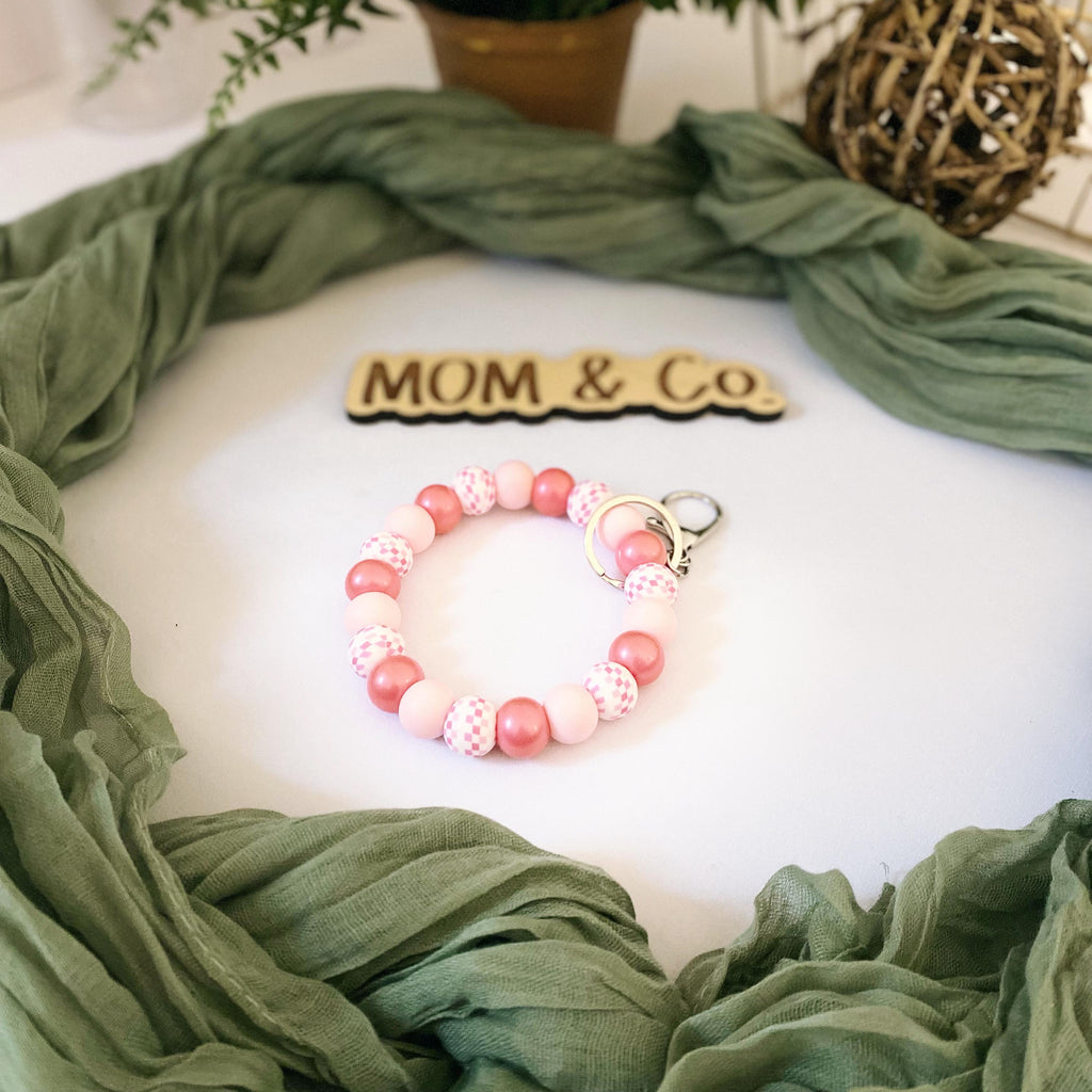 Pink Checkered Bead Wristlet