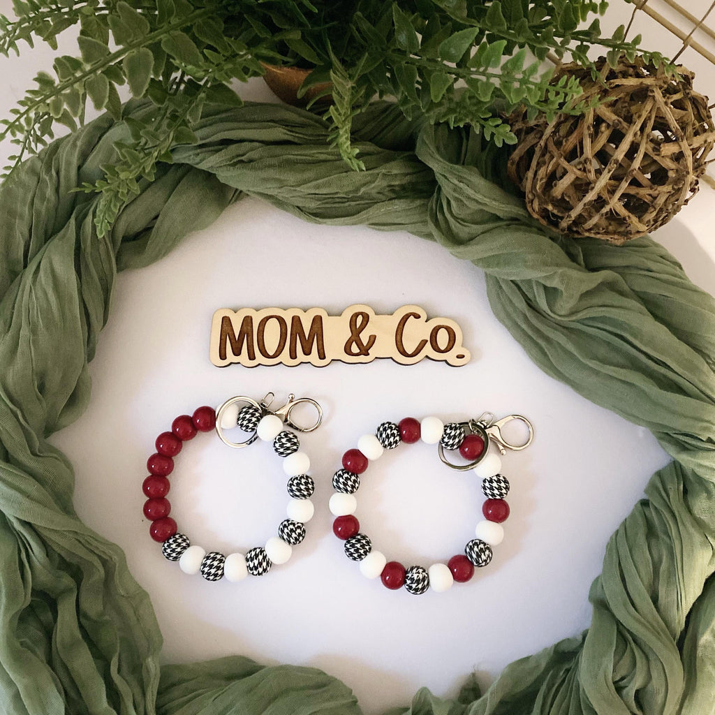 Roll Tide Bead Wristlet