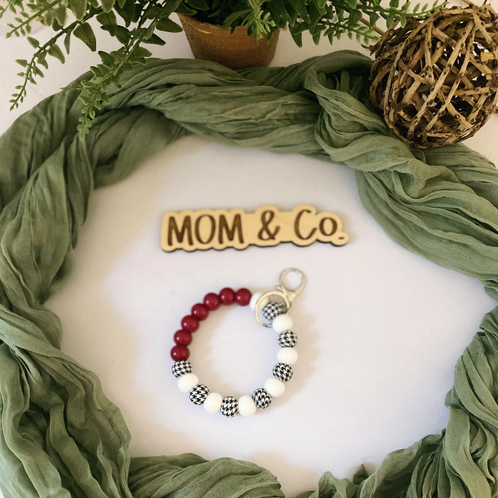 Roll Tide Bead Wristlet