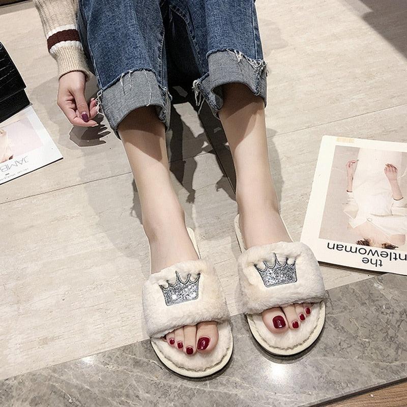 Women’s Fuzzy Heart Shape Spa Slides – Soft Faux Fur House Shoes