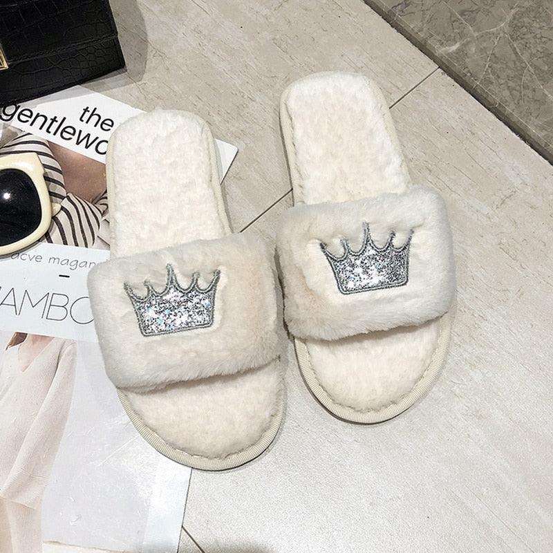 Women’s Fuzzy Heart Shape Spa Slides – Soft Faux Fur House Shoes