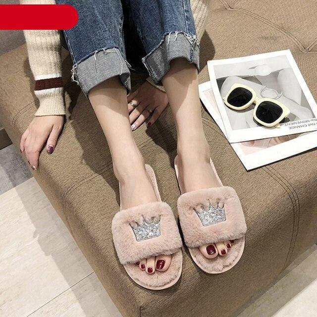 Women’s Fuzzy Heart Shape Spa Slides – Soft Faux Fur House Shoes