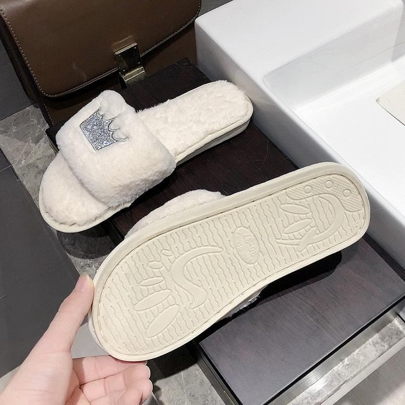 Women’s Fuzzy Heart Shape Spa Slides – Soft Faux Fur House Shoes