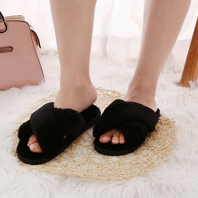 Women’s Warm Fluffy Memory Foam Slippers – Cozy Indoor Slides